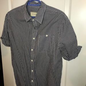 Men’s button down short sleeve dress shirt